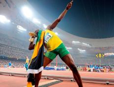 周末钻石联赛焦点战！利雅得新月迎战广厦男篮，大胜或上演(吴艳妮钻石联赛表现)